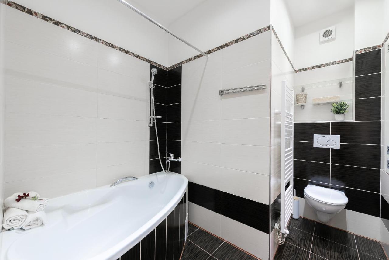 10 Min City Centre 5 People Apartment, Free Coffee Prag Exterior foto
